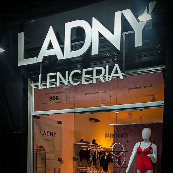 Ladny Lencería