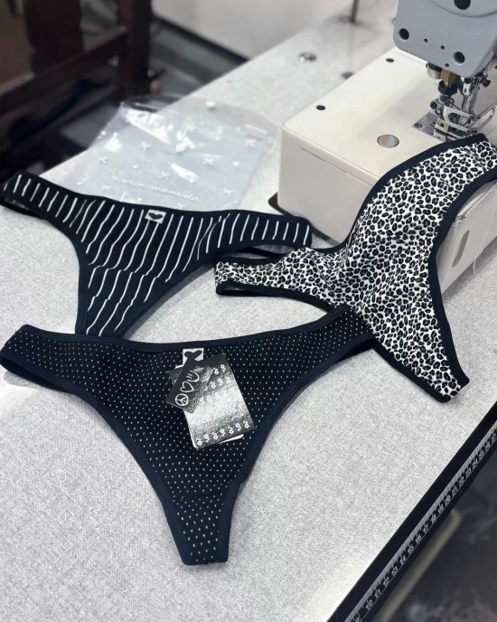 Colaless Maria Manuela